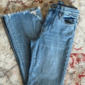 👖 Kut from the Kloth Light Blue Flare Jeans w/ Frayed Hem
